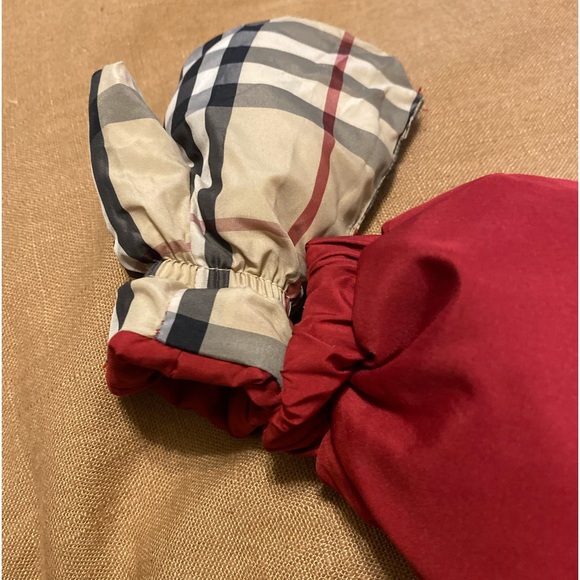 BURBERRY Kids Baby Red Down Puffer Coat w/ Mittens Nova Check House Lining 3M - Picture 11 of 16